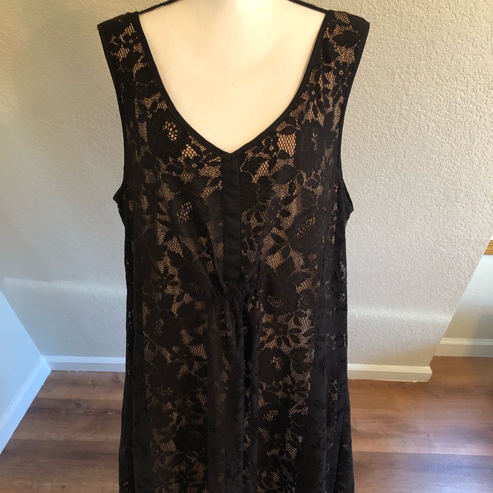 Black and Tan lined dress